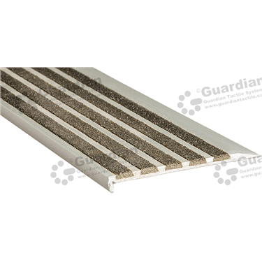 Slimline stair nosing in silver (10x91mm) with 5 x black carborundum insert strips 
